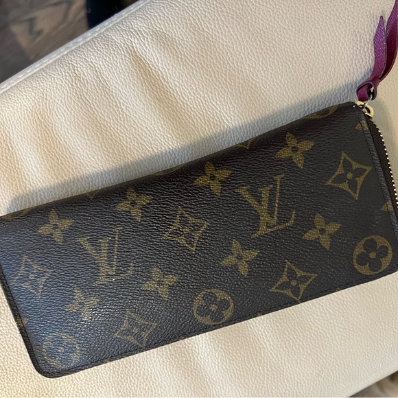 Louis Vuitton Black and Gold Monogram Wallet - Picture 1 of 13
